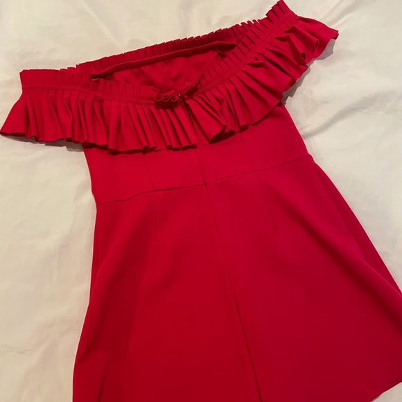 UO Accordian Off-The-Shoulder Sleeved Romper - Picture 2 of 4